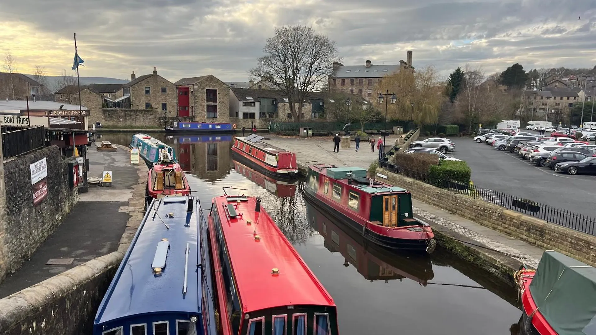 Botel The Boat Hotel Skipton